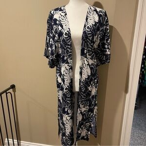 Navy and White Leaf Print Kimono